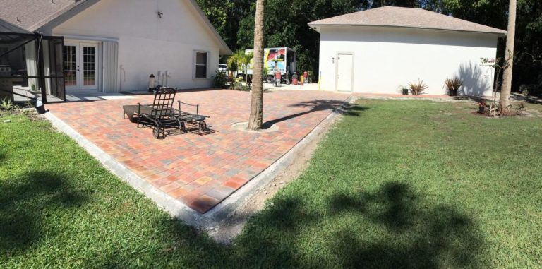 Patio pavers by Molina & Son Brick Pavers in South Florida