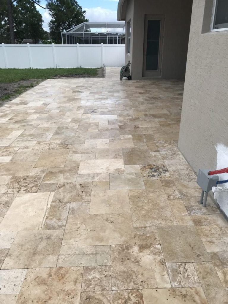 Patio pavers by Molina & Son Brick Pavers in South Florida
