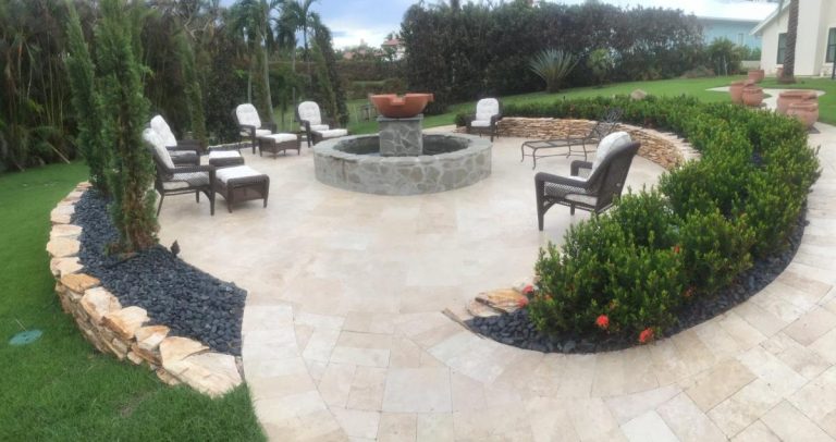 Patio pavers by Molina & Son Brick Pavers in South Florida